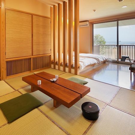 Отель Sazareishi Takashima Нобеока Экстерьер фото